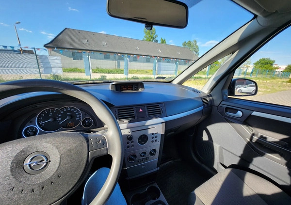 Opel Meriva cena 6900 przebieg: 212345, rok produkcji 2004 z Piła małe 466